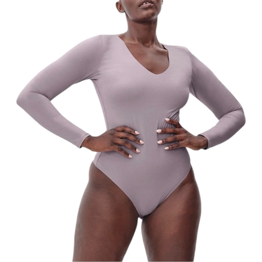 Everlane Long-Sleeve V-Neck Bodysuit T-Shirt Dusty Lavender size Small NWT